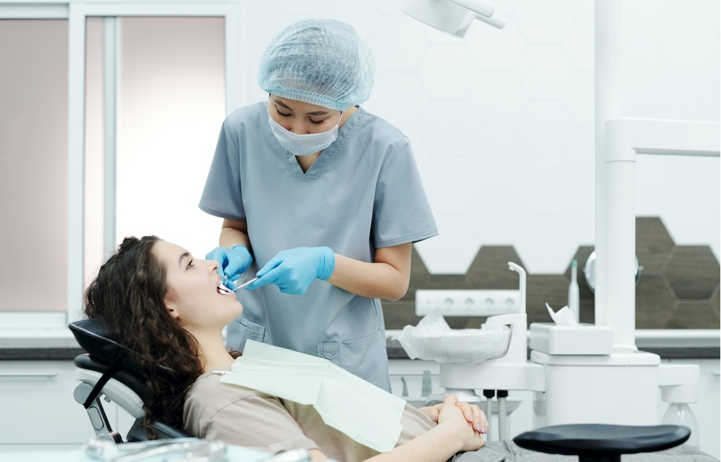 When Dental Chair In A Supine Position, Dentist Should