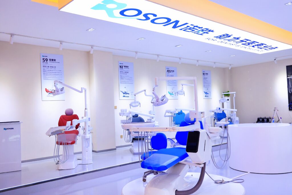 ROSON dental X-ray units in a clinic setting, S9 and N2 models, for dental diagnostics.